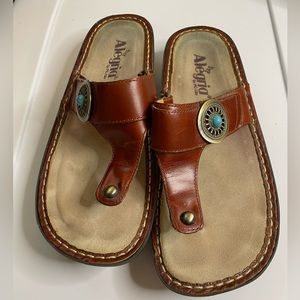 Alegria Carina brown, size 37 (7-7.5 US)